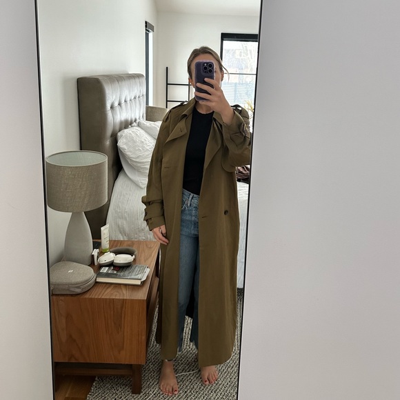 Babaton (Aritzia) trench coat - Picture 8 of 9